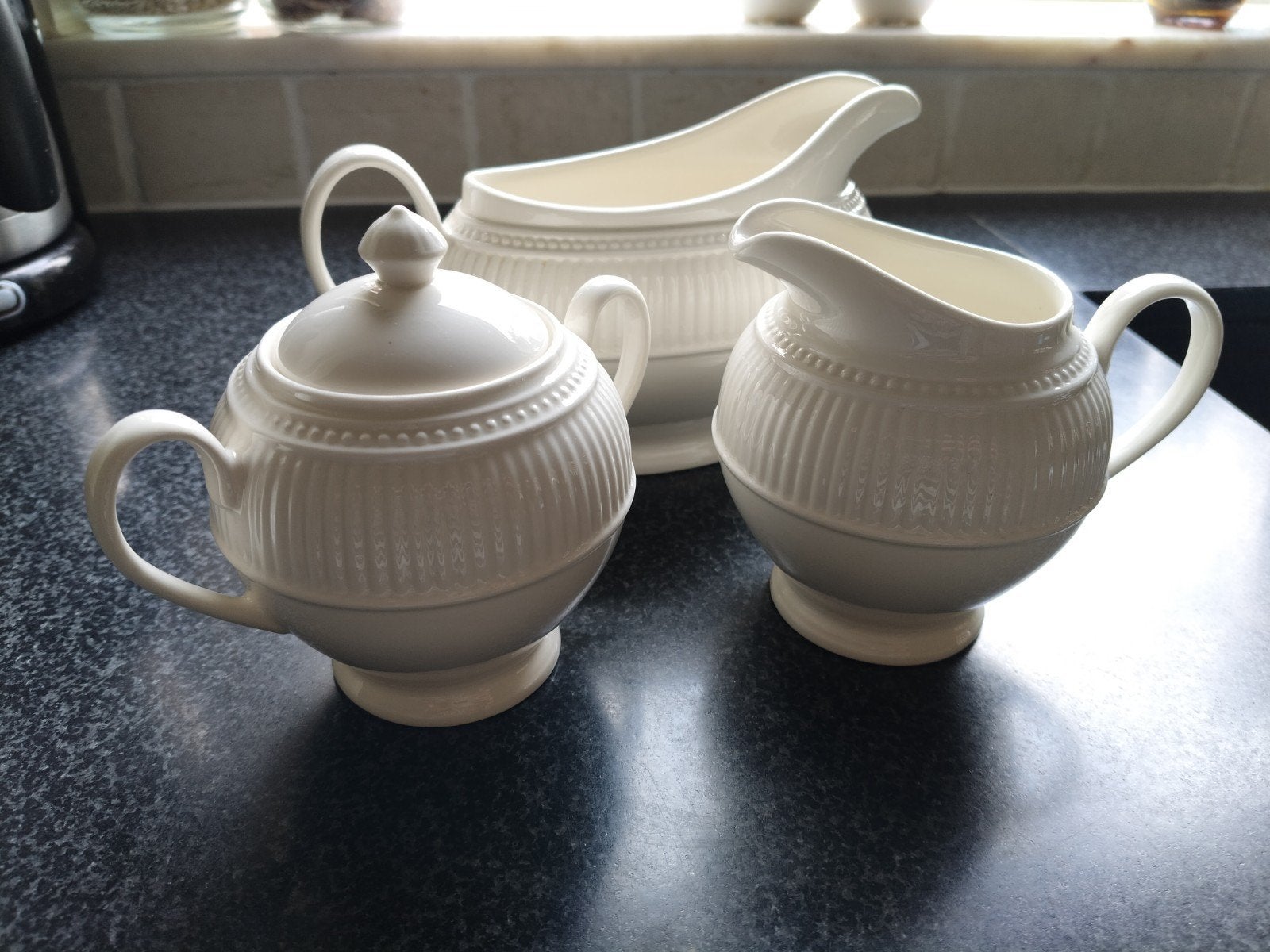 Wedgewood Windsor sauskom / melkkan / suikerpot, Ophalen, Zo goed als nieuw, Porselein, Overige typen