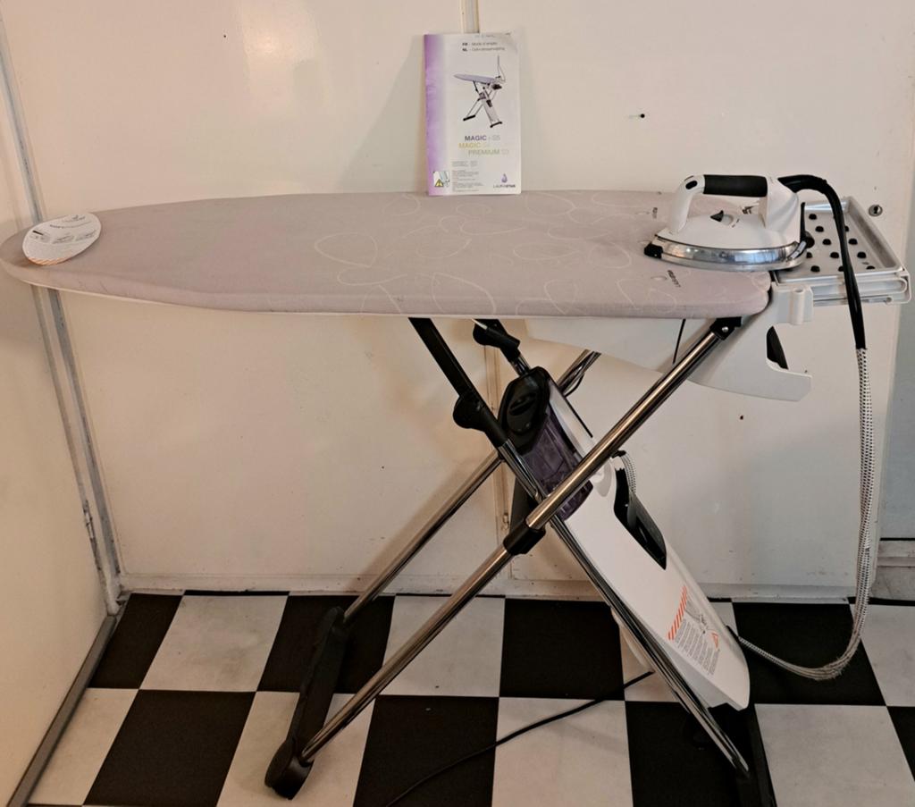Laurastar Magic i S4 Strijkijzer
model 750 De Laurastar, Ophalen, Zo goed als nieuw