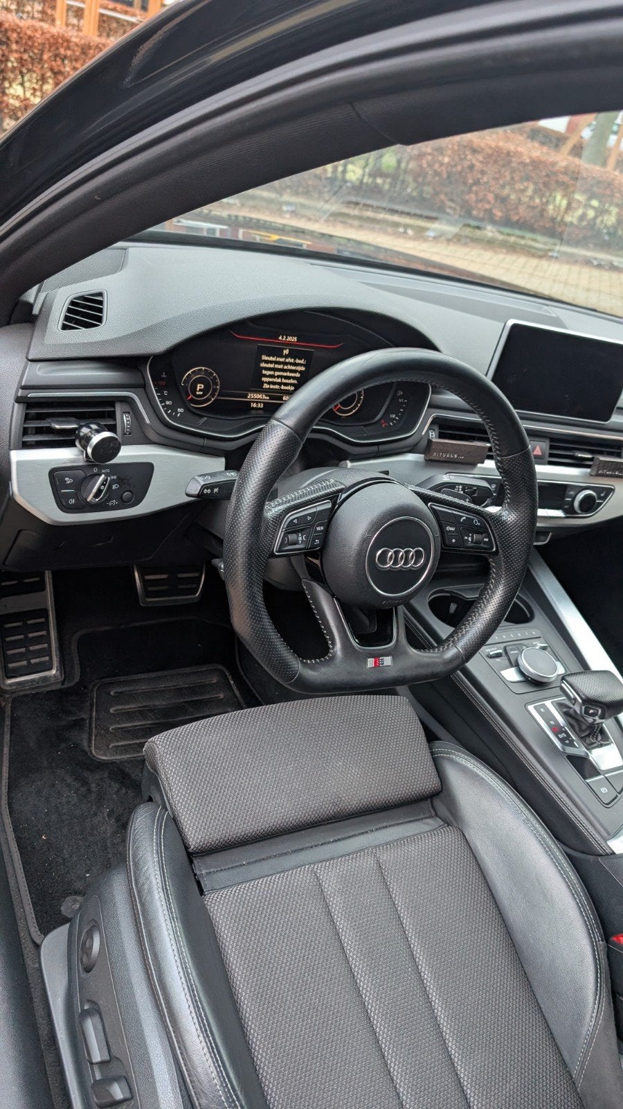 Foto 18 van Audi A4 3.0 V6 TDI 272PK Quattro | 3x S-Line | MOTORSCHADE
