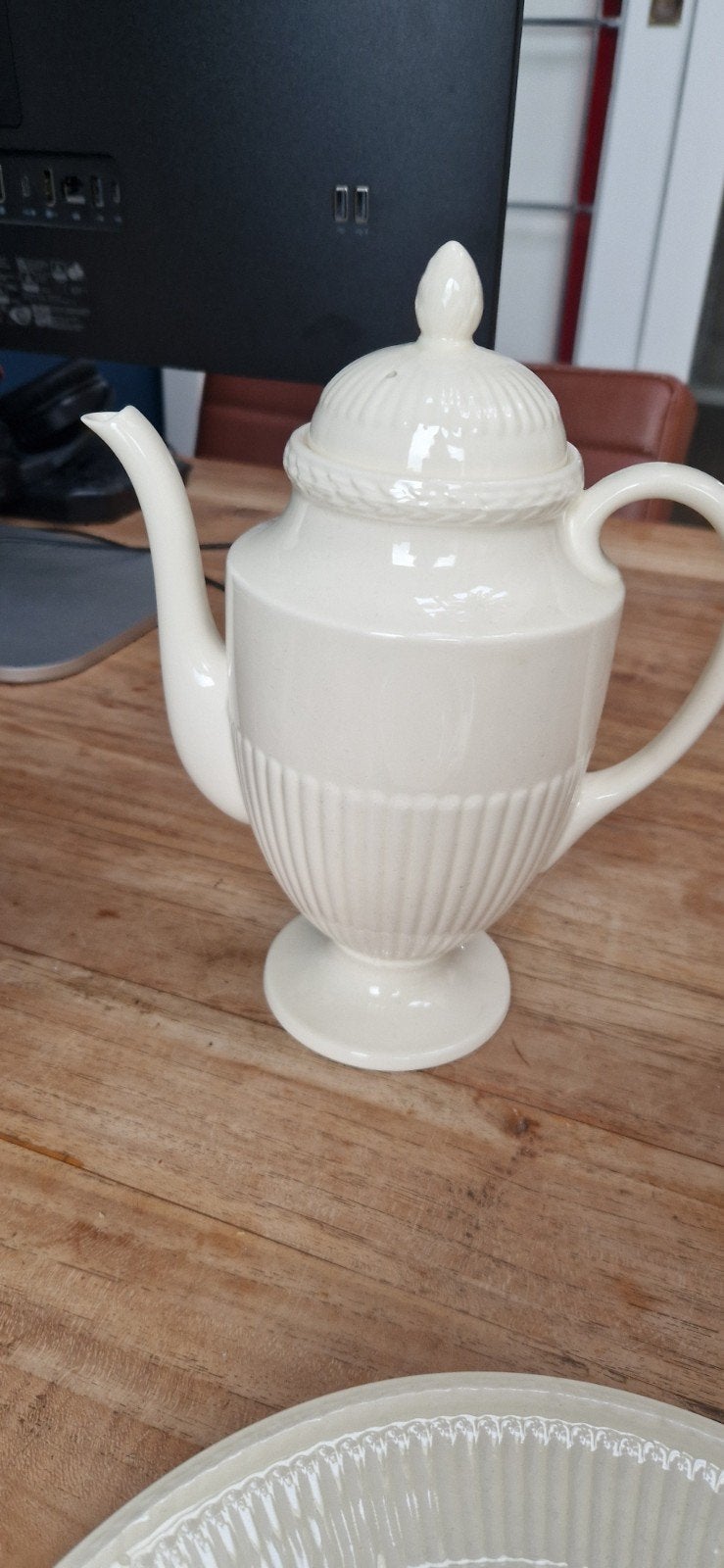 Wedgwood koffiepot + 12 soepborden, Ophalen, Overige typen, Zo goed als nieuw, Wedgwood