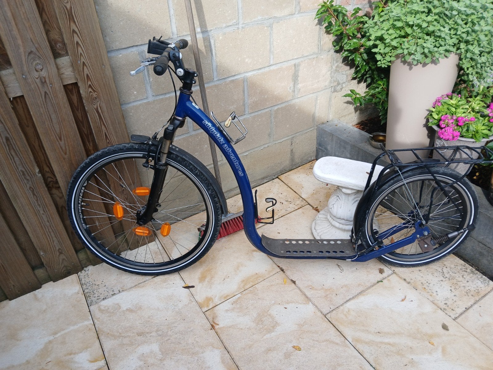 Blauwe Kickbike step met bagagedrager, Fietsen en Brommers, Steps, Ophalen of Verzenden, Gebruikt, Kickbike, Kickbike