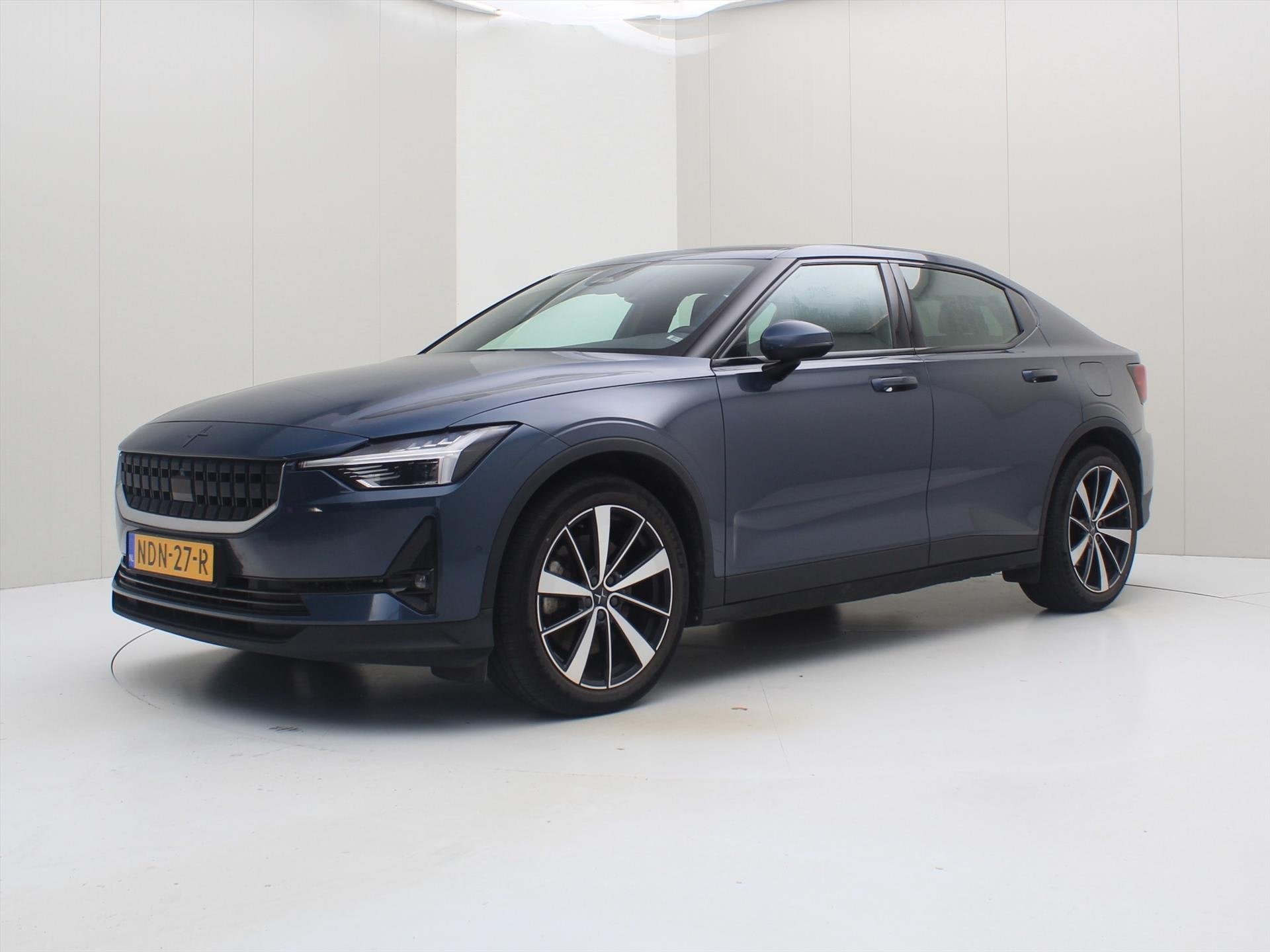 Polestar 2 170kW Long Range Single Motor 231pk Aut 95% SoH [, Auto's, Automaat, Stof, Gebruikt, Zwart