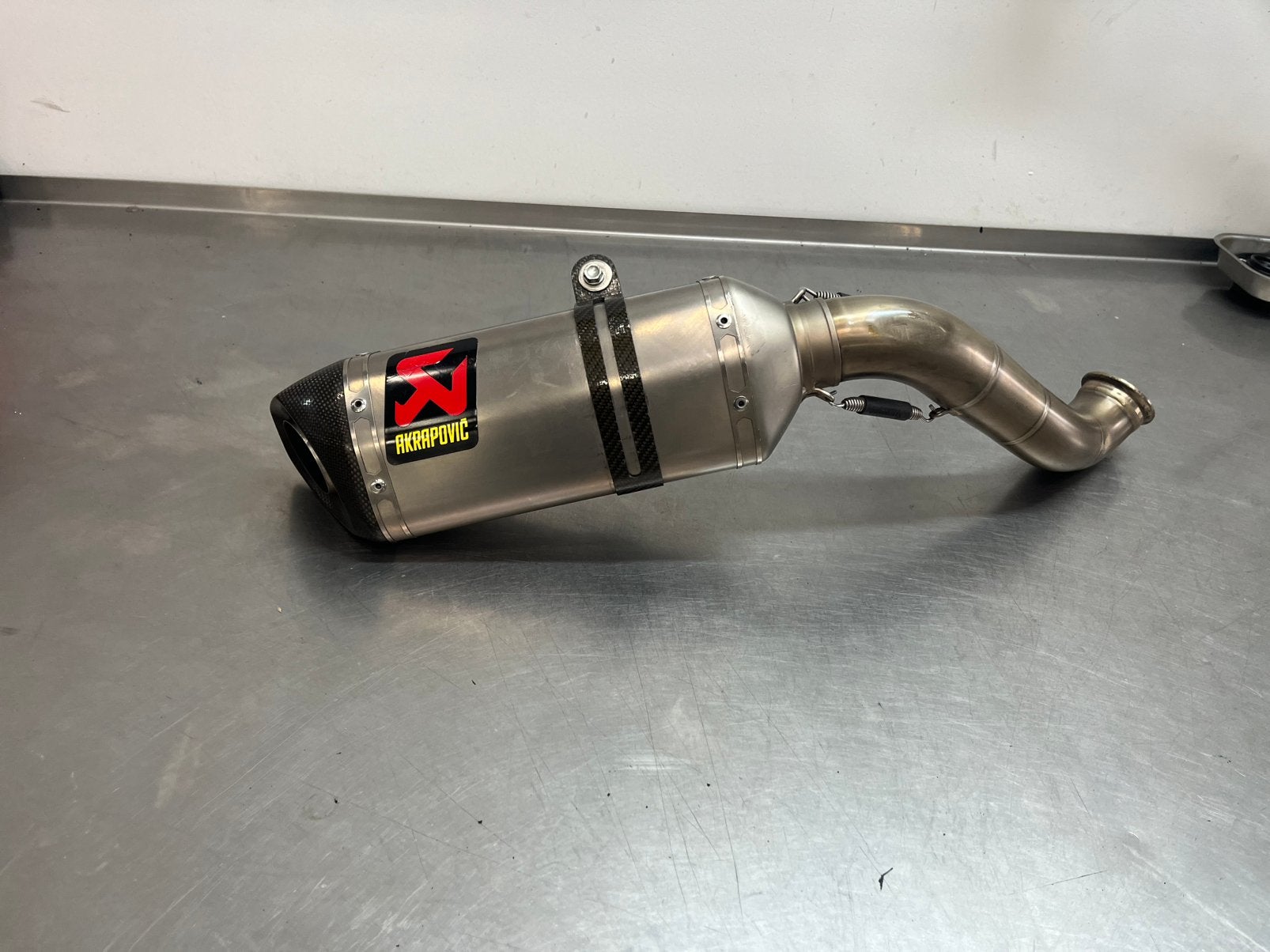 Akrapovic uitlaatdemper KTM Duke 690, Gebruikt, KTM, Ophalen of Verzenden, Mattighofen