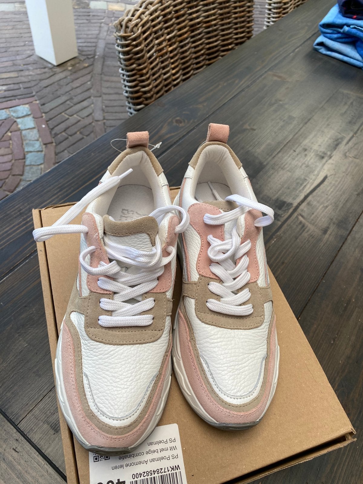 Sneakers Maat 40 Merk Juul & Belle, Wit, Ophalen of Verzenden, Sneakers of Gympen, Zo goed als nieuw