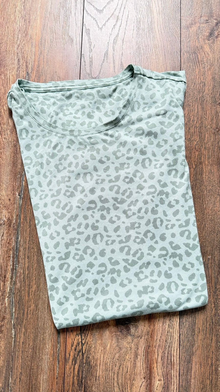 Hema licht groene panter print pyjama in maat M., Ophalen of Verzenden, Gedragen, Maat 38/40 (M)