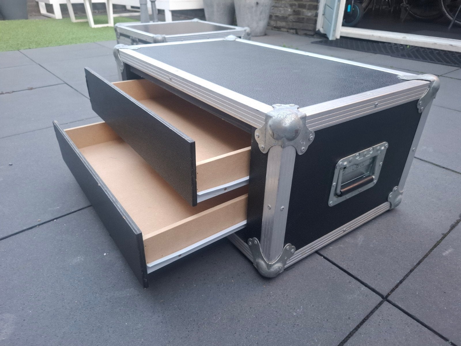 flightcase met 2 lades, Ophalen of Verzenden, Zo goed als nieuw, Overige instrumenten, Flightcase