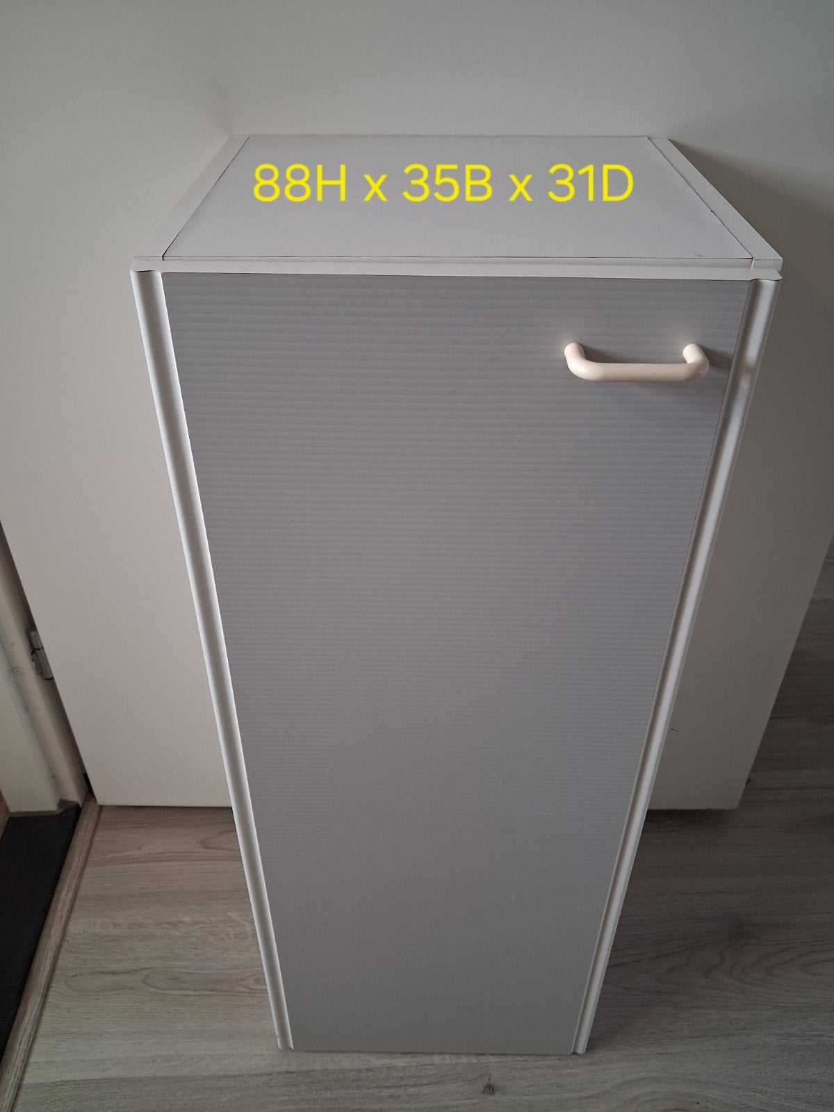 wit grijze keukenkastje badkamerkastje kastje, Huis en Inrichting, Ophalen, Zo goed als nieuw