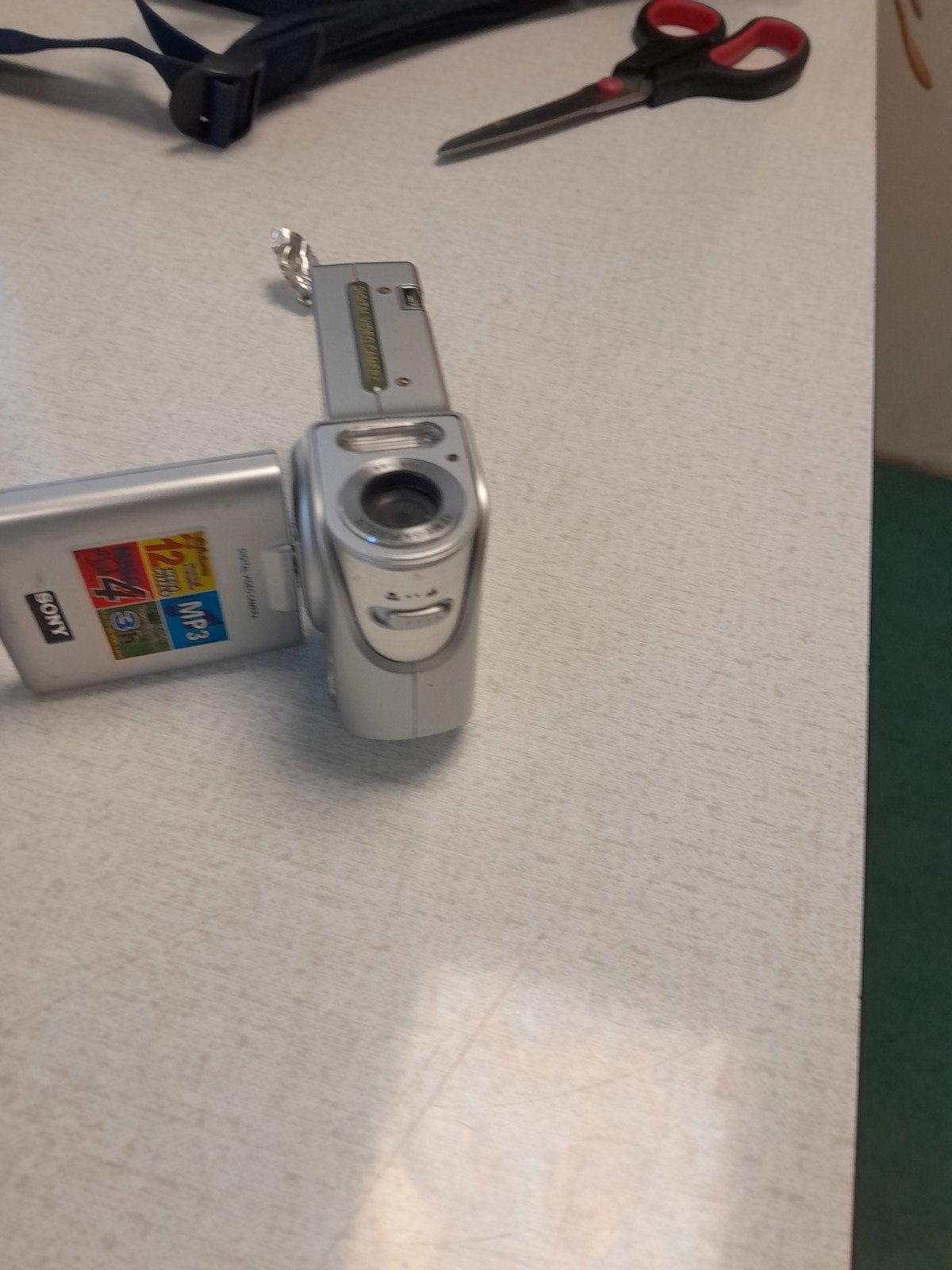 Gebruikte videocamera zonder batterij, Ophalen