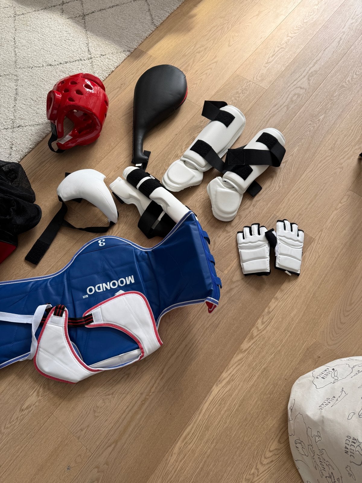 Taekwondo beschermingsset voor kinderen - Koryo Den Haag, Ophalen, Gebruikt, Taekwondo, Maat XS of kleiner