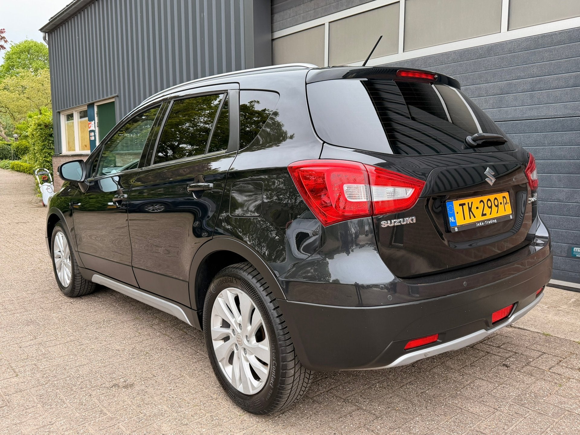 Suzuki S-Cross 1.4 140PK Boosterjet Exclusive Automaat 12mnd, Auto's, Dealer onderhouden, Stof, 4 cilinders, 400 kg