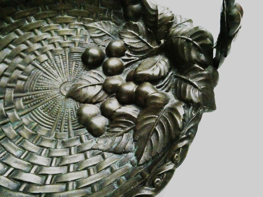 Bronzen Jugendstil vide poche schaaltje mand met hengsel, Ophalen of Verzenden, Brons