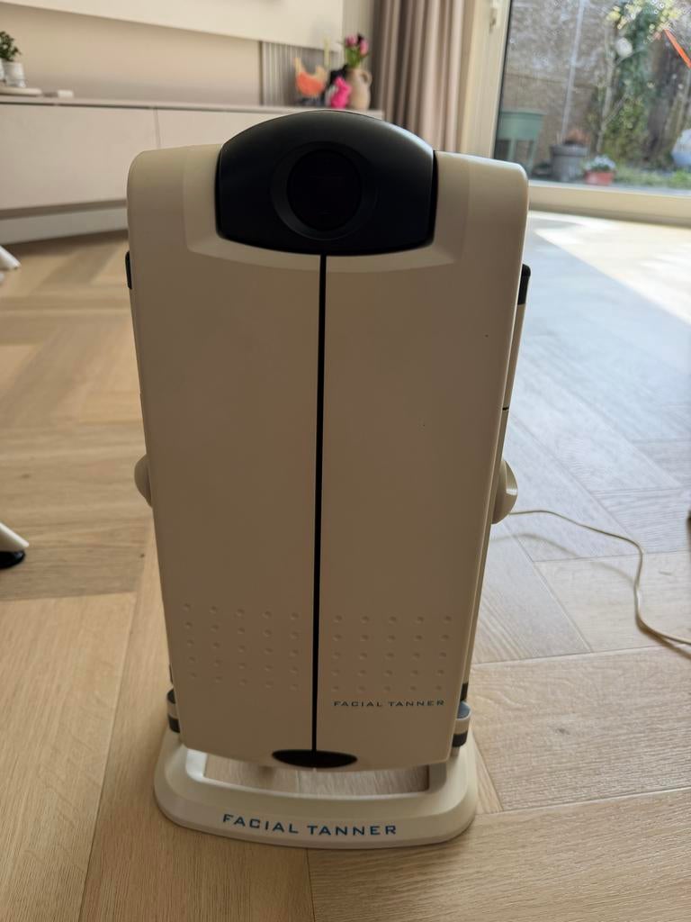 Gezichtsbruiner met nieuwe lampen, Ophalen of Verzenden, Gebruikt, Gezichtsbruiner, Minder dan 10 lampen
