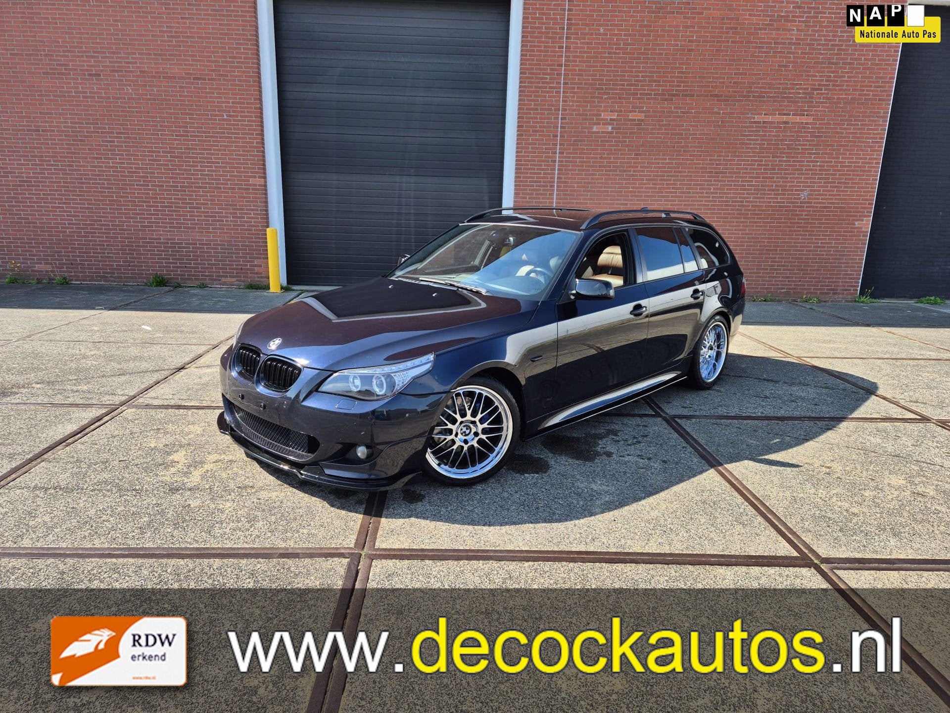 BMW 5-serie Touring 530i High Executive/LEDER/19INCH, Auto's, Automaat, Achterwielaandrijving, Gebruikt, 2000 kg