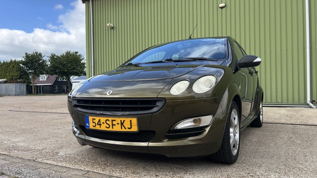 Smart Forfour 1.1 pulse (bj 2005), Auto's, Smart, 40 €/maand, Zwart, Origineel Nederlands, Bedrijf