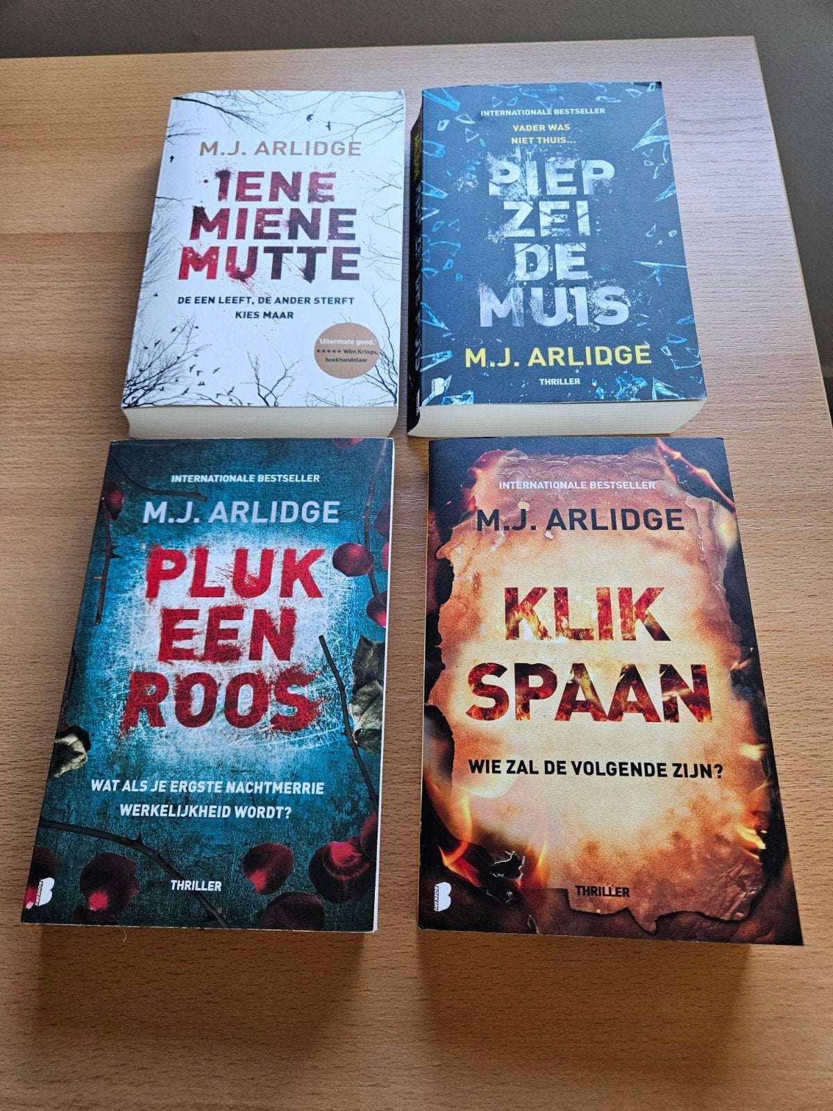 4 Stuks boeken M.J Arlidge., Ophalen of Verzenden, Zo goed als nieuw, M.J. Arlidge, Nederland