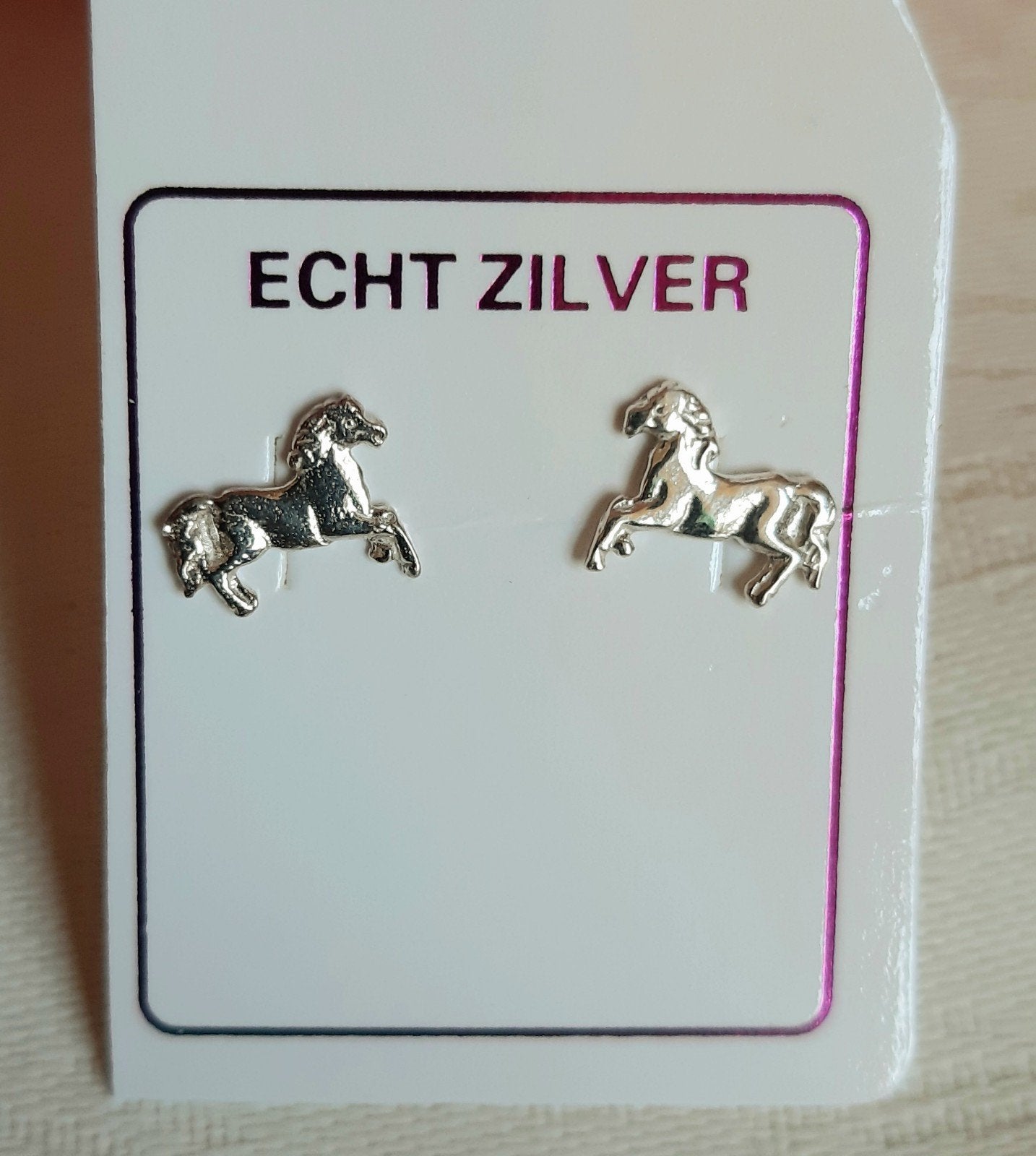 Nieuwe zilveren paardjes oorknopjes, Nieuw, Ophalen of Verzenden, Knopjes of Stekers, Zilver