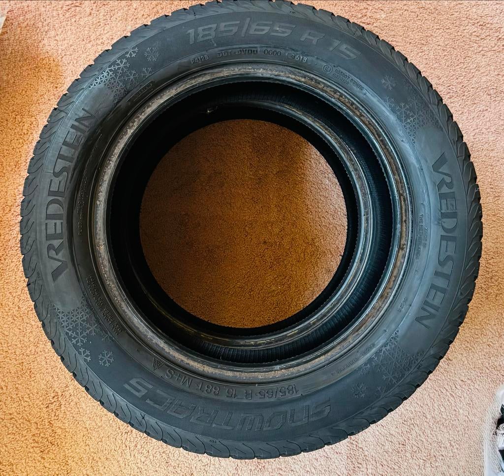 2x Vredestein Snowtrac 185/65R15 Winterbanden, Ophalen, Gebruikt