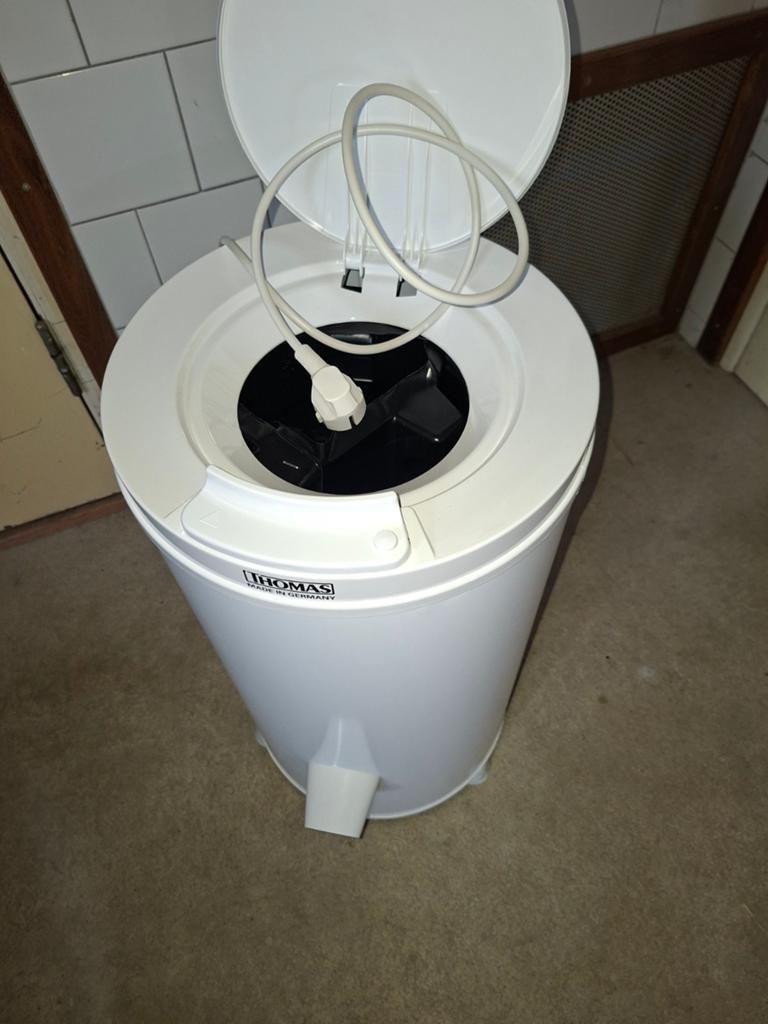 Thomas Centrifuge 776SEK - Compacte Wasdroger, 1200 tot 1600 toeren, Minder dan 4 kg, Bovenlader, Nieuw