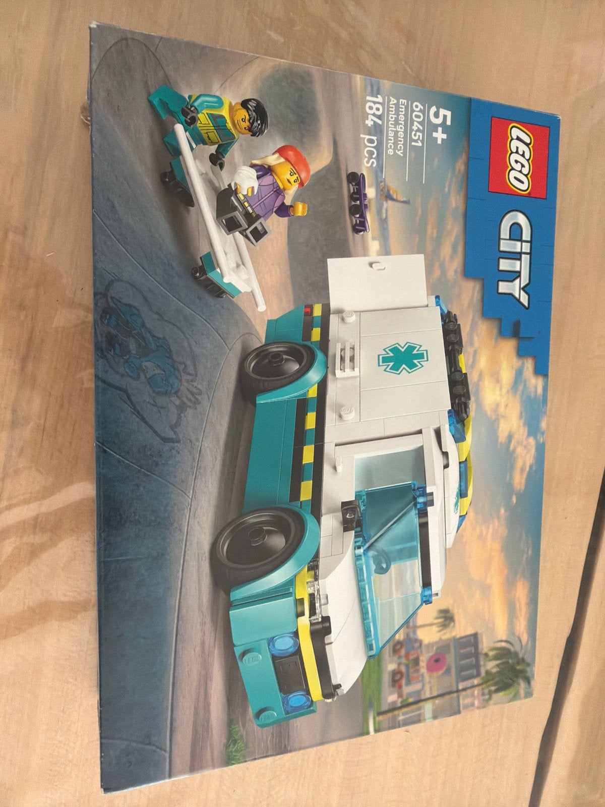 LEGO City 60451 Emergency Ambulance - Nieuw in doos, Ophalen of Verzenden, Gebruikt