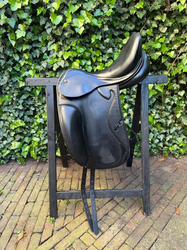Prestige Optimax dressuurzadel 17/32, Dieren en Toebehoren, Paarden en Pony's | Zadels, Ophalen of Verzenden, Gebruikt, Dressuur