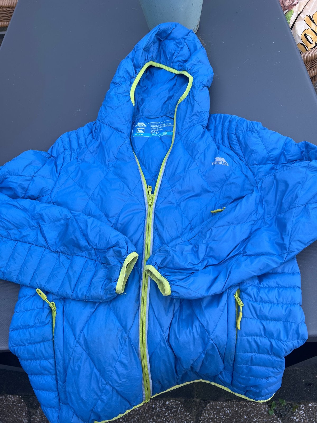 Trespass donsjas - Maat M - Blauw, Kleding | Heren, Ophalen of Verzenden, Zo goed als nieuw, Maat 48/50 (M), Blauw