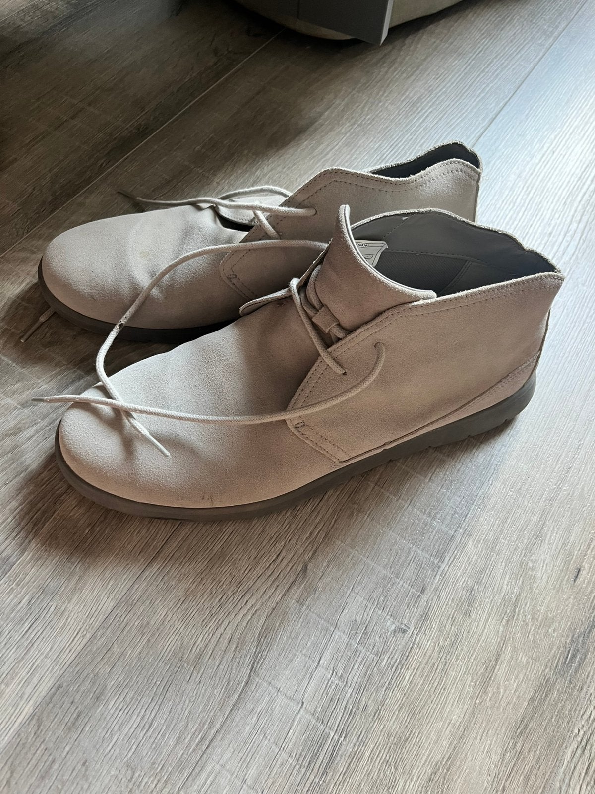 UGG herenschoenen grijs, maat 45 (zo goed als nieuw), Overige kleuren, Verzenden, Zo goed als nieuw, Veterschoenen