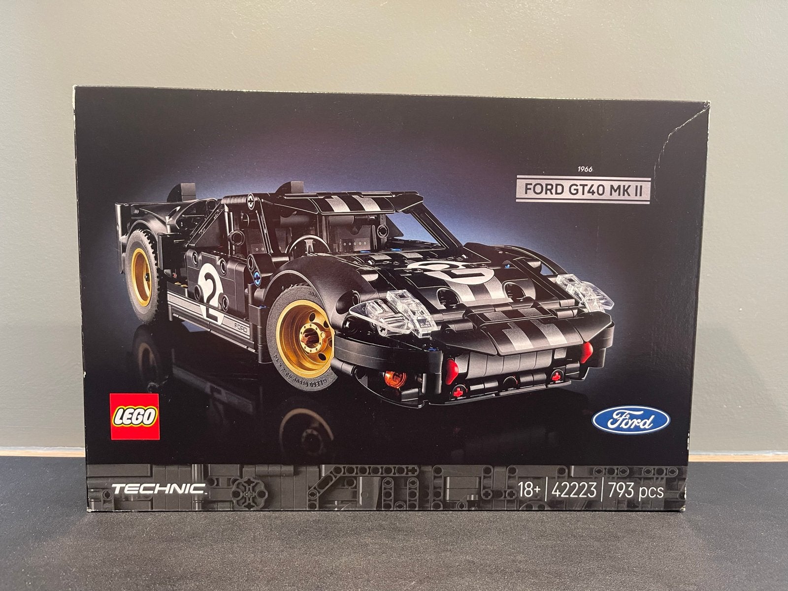 LEGO Technic 42223 Ford GT40 MK II (1966), Kinderen en Baby's, Speelgoed | Duplo en Lego, Ophalen of Verzenden, Zo goed als nieuw