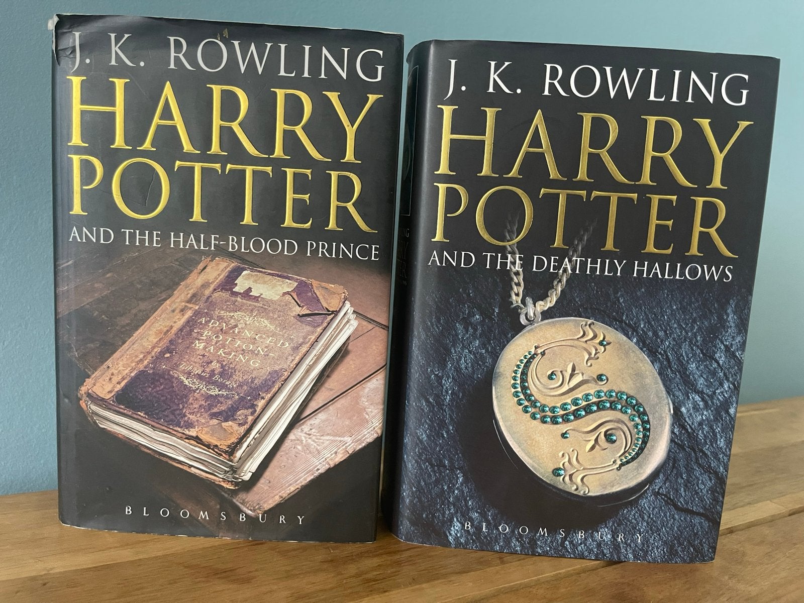 Twee boeken van Harry Potter Adult Edition, Ophalen of Verzenden, Gelezen, Europa overig