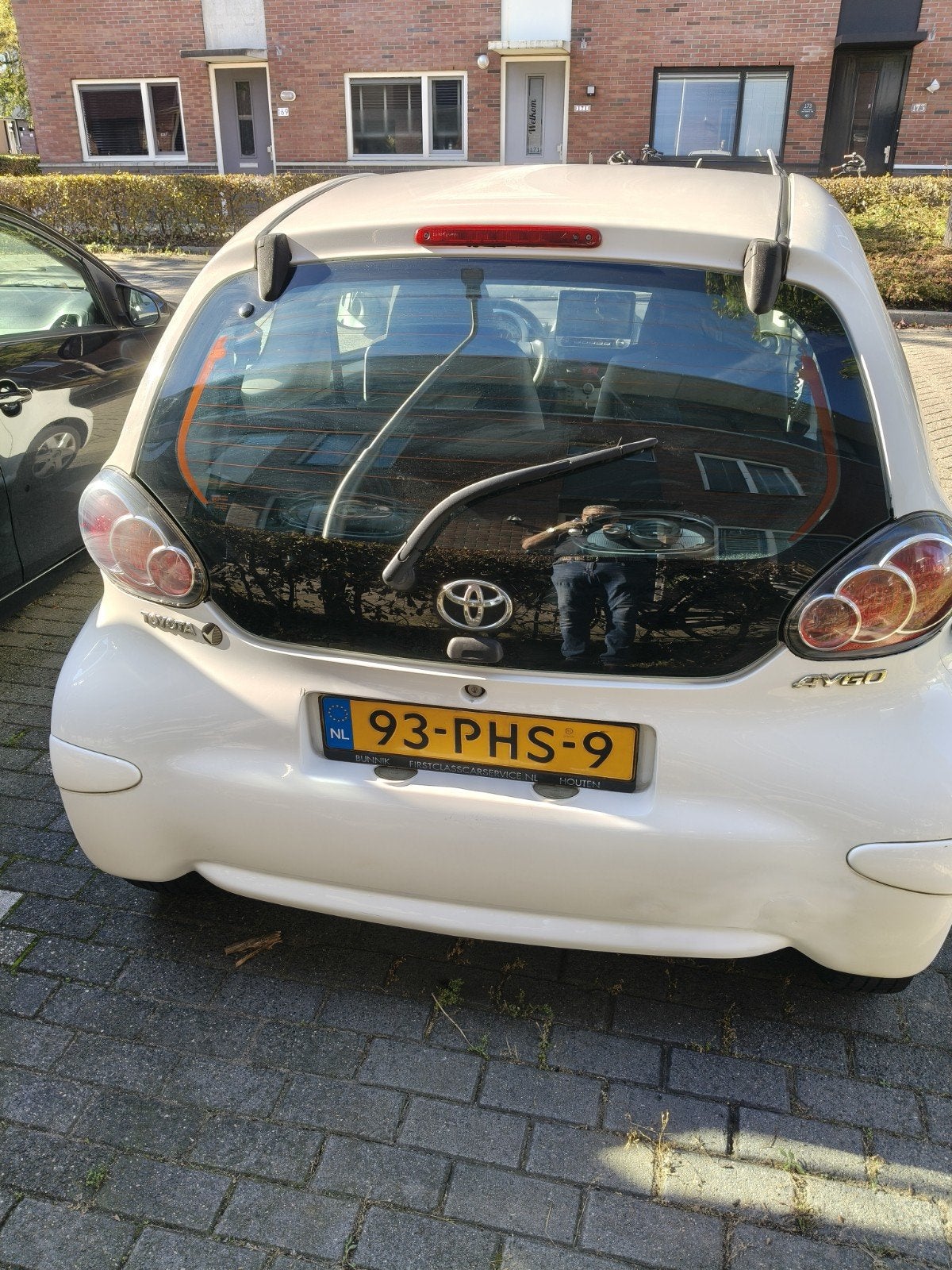 Toyota Aygo 1.0 12V Vvt-i 3DRS MMT 2011 Wit, Auto's, Voorwielaandrijving, Stof, 4 stoelen, Origineel Nederlands