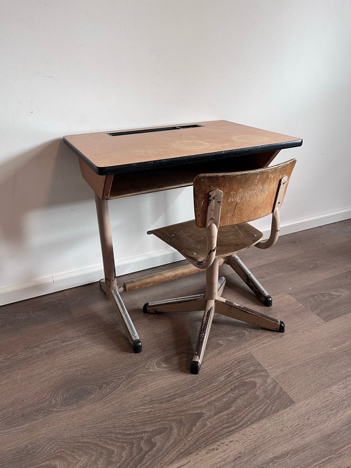 Vintage schoolbankje met stoel - Jaren '60/'70, Antiek en Kunst, Antiek | Kantoor en Zakelijk, Ophalen