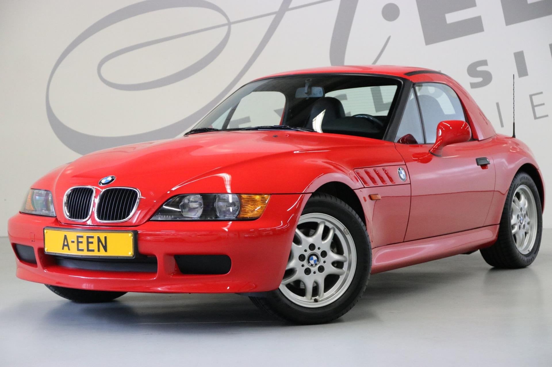 BMW Z3 Roadster 1.8, Auto's, BMW, Achterwielaandrijving, Gebruikt, Zwart, 4 cilinders