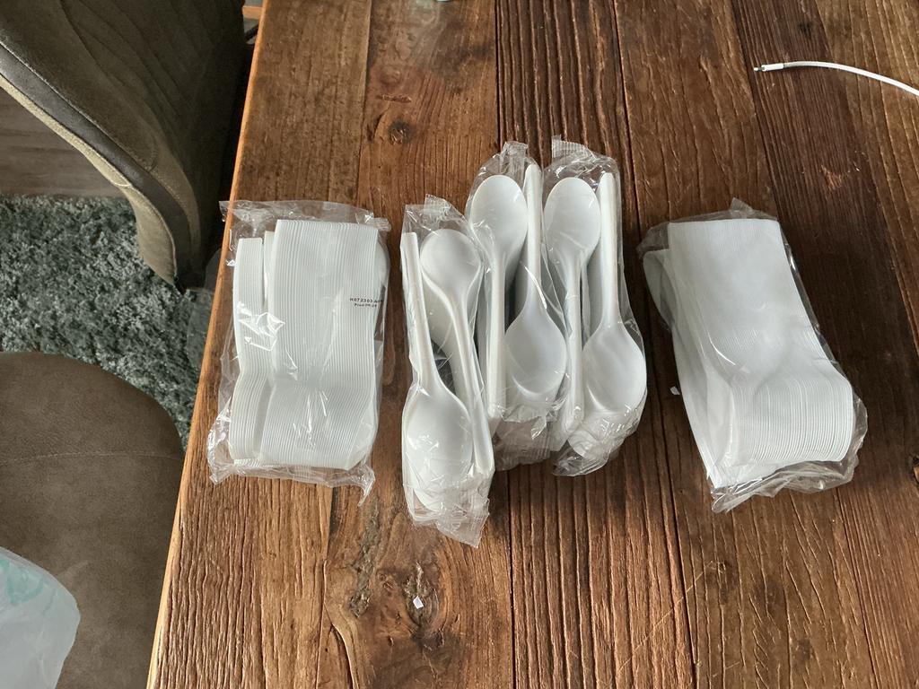 Plastic lepels, vorken en messen zie foto.s nieuw, Huis en Inrichting, Ophalen of Verzenden, Nieuw, Kunststof
