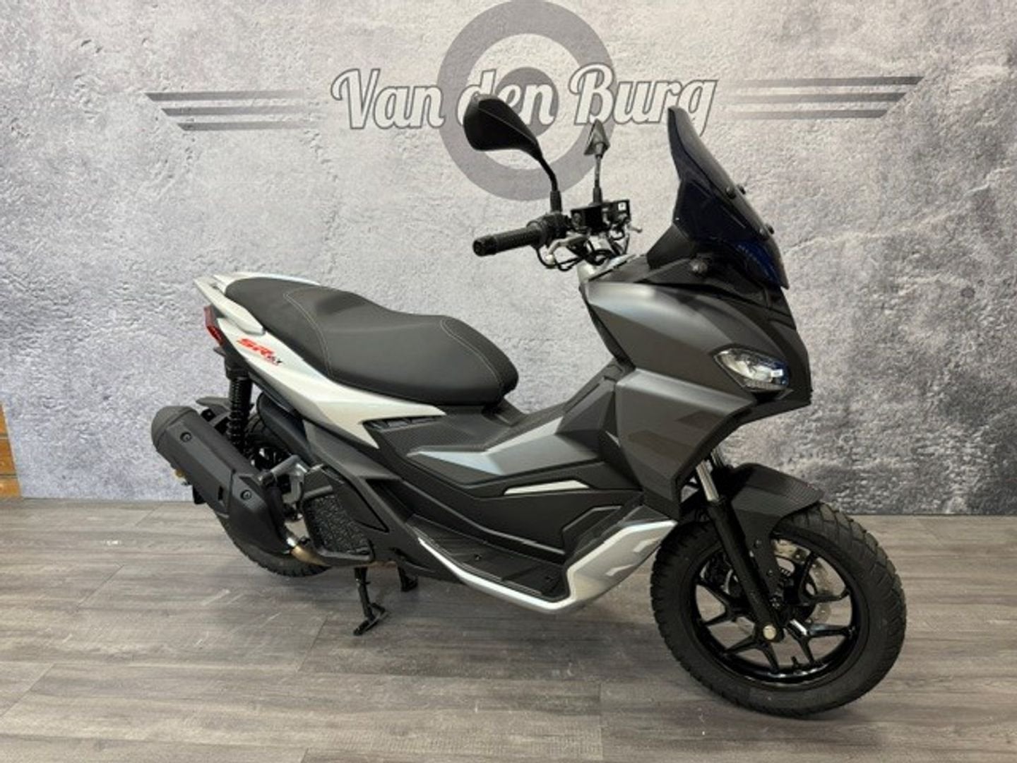 APRILIA SR GT 200, Motoren, Scooter, Bedrijf, Onbekend, APRILIA