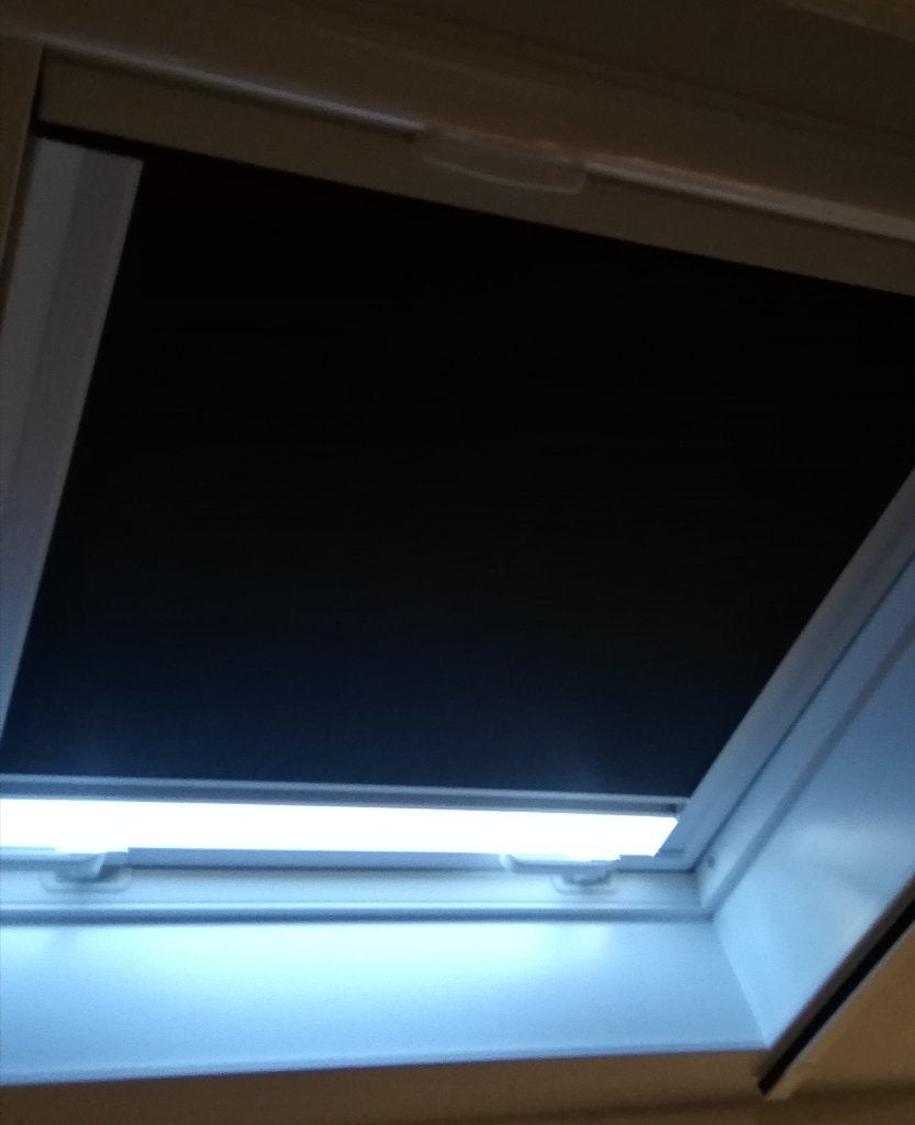 Verduisterend rolgordijn Fakro 94x98 cm., Ophalen, Overige merken, Blauw, Nieuw