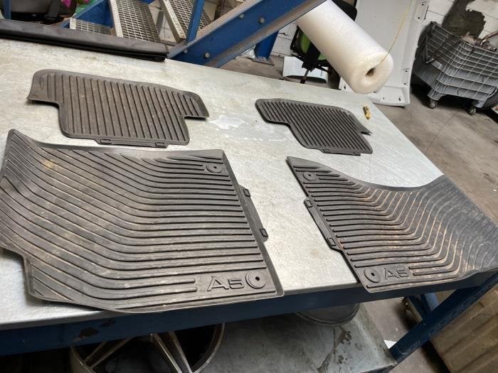 Matten Set van een Audi A5, Gebruikt, -, -, -