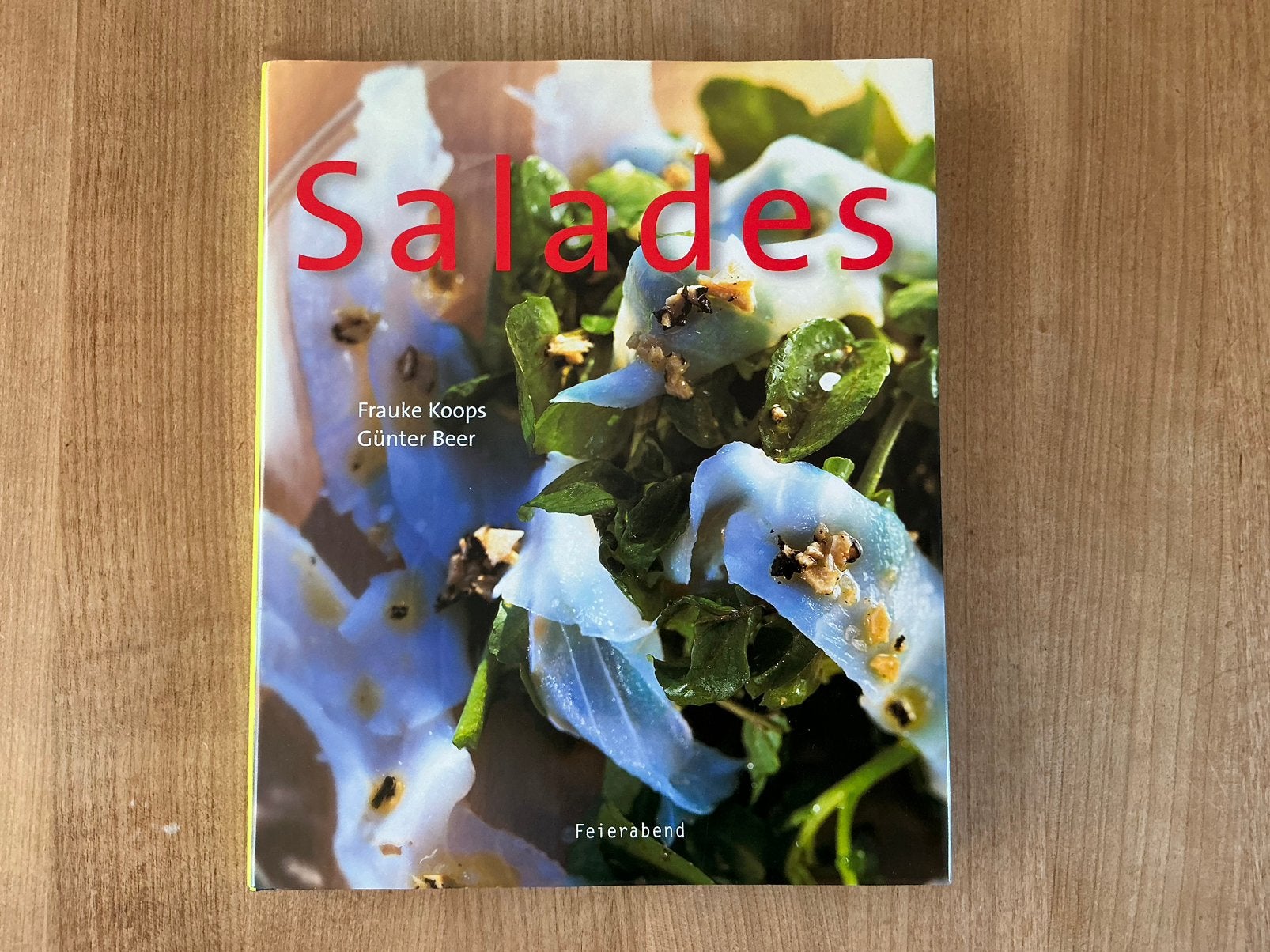 Salades uit Europa - Frauke Koops en Günter Beer, Ophalen of Verzenden, Zo goed als nieuw