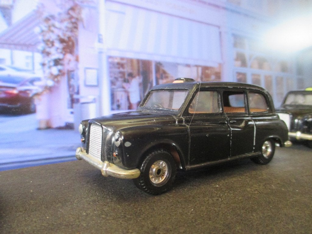 1:36 Austin FX London Taxi - Corgi #3, Ophalen of Verzenden, Gebruikt, Auto, Overige merken