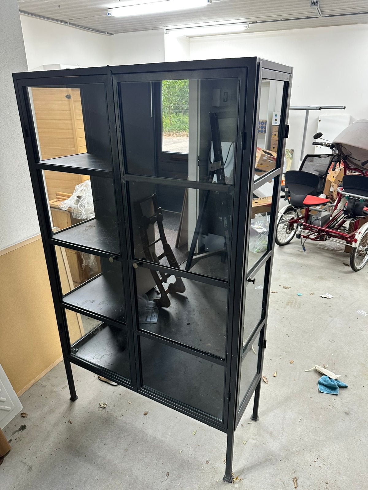 Tekoop: Bodilson Zen vitrinekast, Ophalen of Verzenden, 25 tot 50 cm, Metaal, 150 tot 200 cm