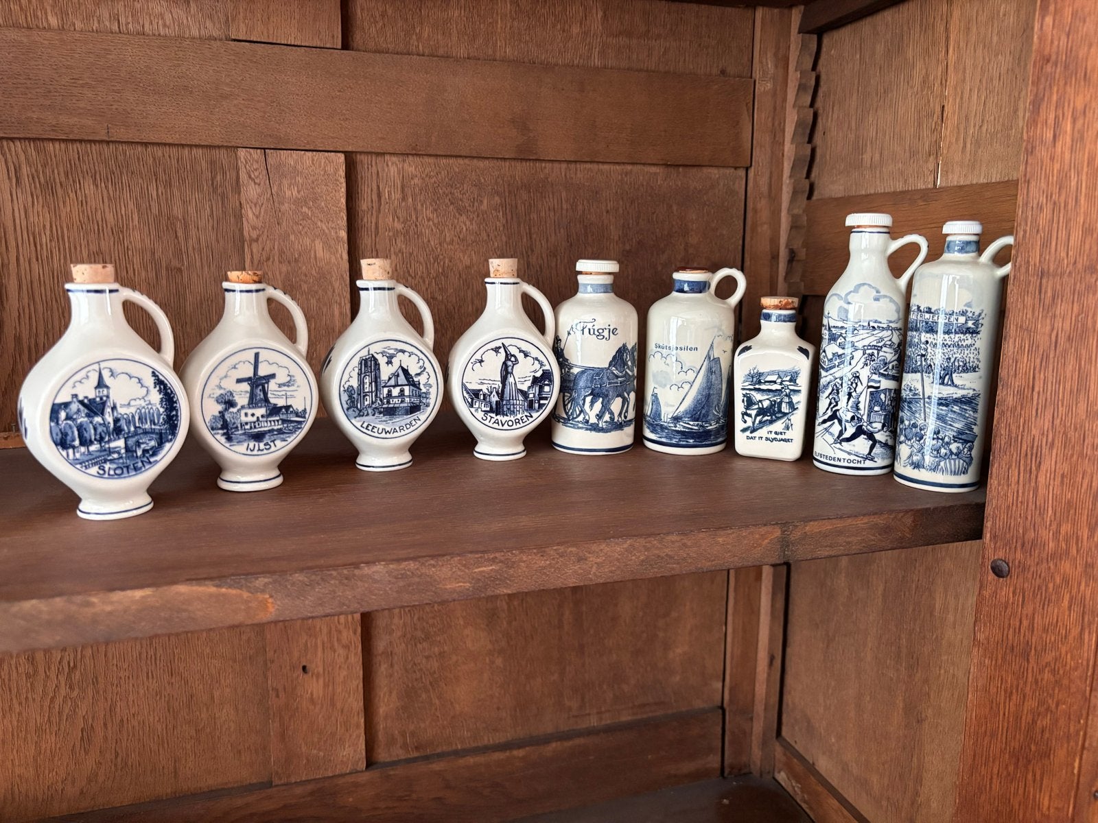 Set van 9 Delfts Blauwe Jeneverkruikjes batavus/ Flesjes, Antiek en Kunst, Ophalen of Verzenden