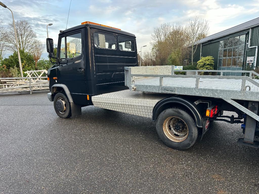 Mercedes-Benz Vario 614 814 BE 12 ton Veldhuizen opbouw, 4 cilinders, Zwart, Bedrijf, Cruise Control