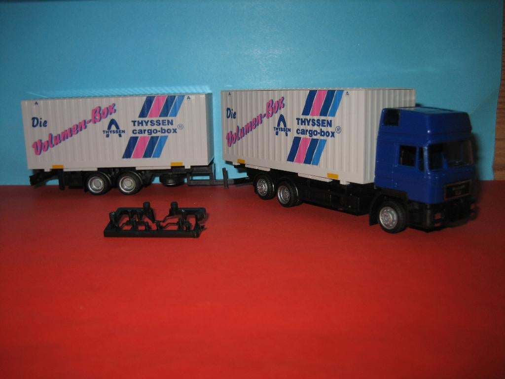 Thyssen-Cargo-Box  MAN met wipkar  AWM, Ophalen of Verzenden, Nieuw, Bus of Vrachtwagen, AWM