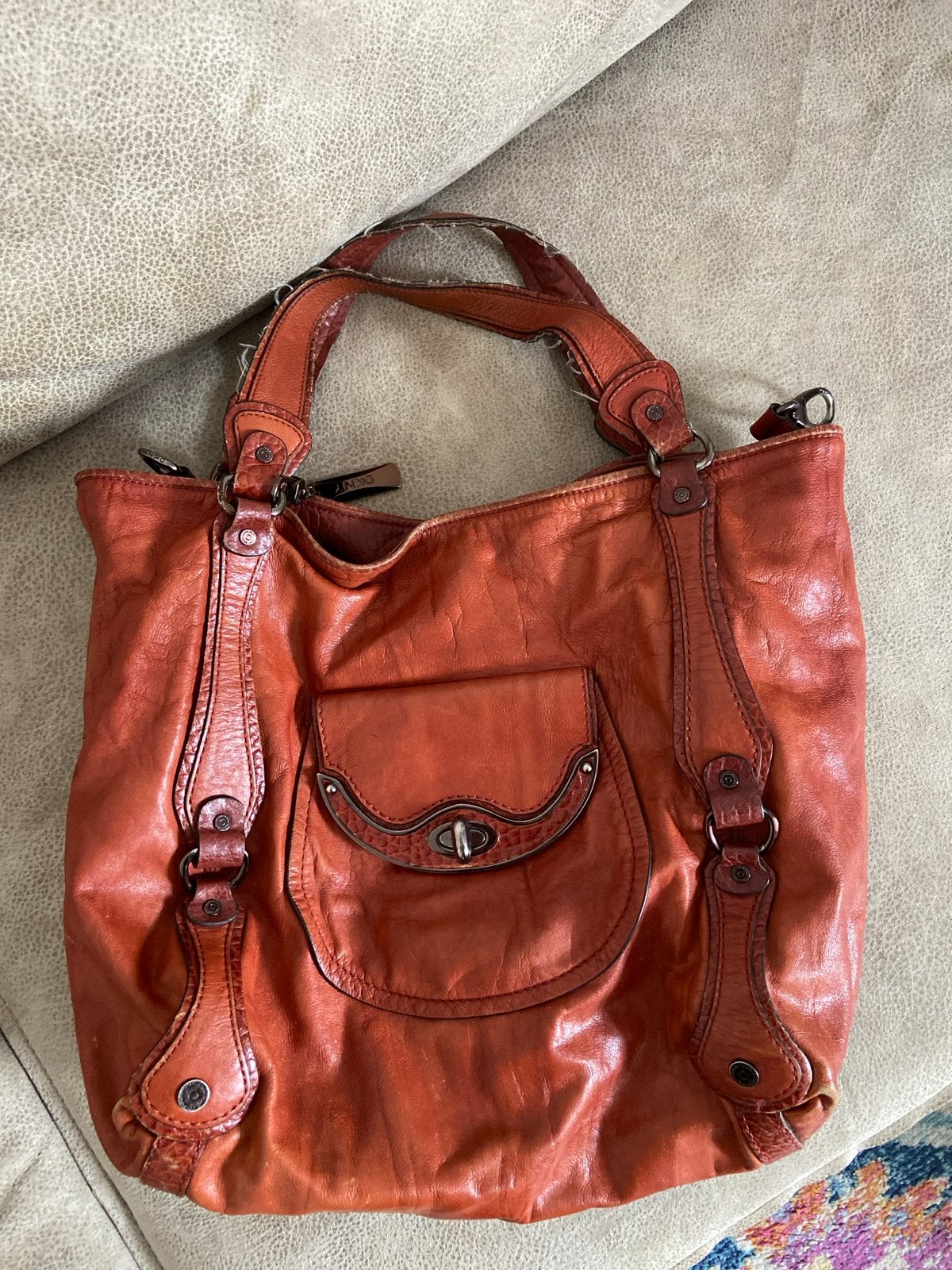 Stijlvolle oranje leren handtas - DKNY, Ophalen of Verzenden, Gebruikt, Bruin, Handtas
