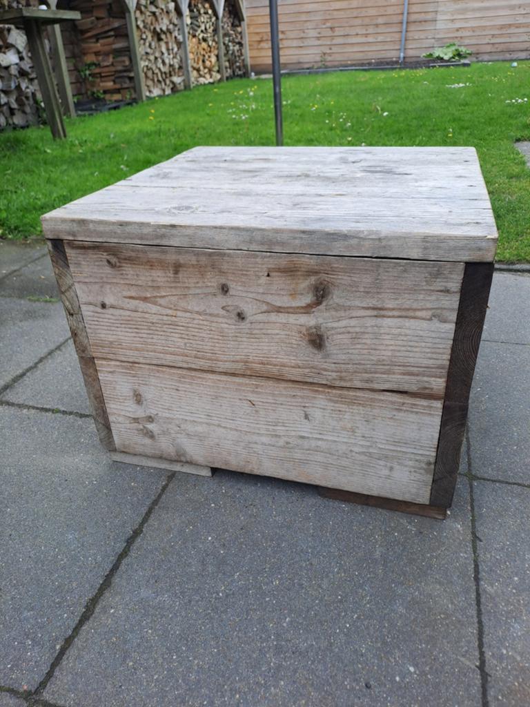Leuk bijzettafeltje tafeltje tafel, Huis en Inrichting, Ophalen, 50 tot 100 cm, 50 tot 75 cm, Minder dan 50 cm