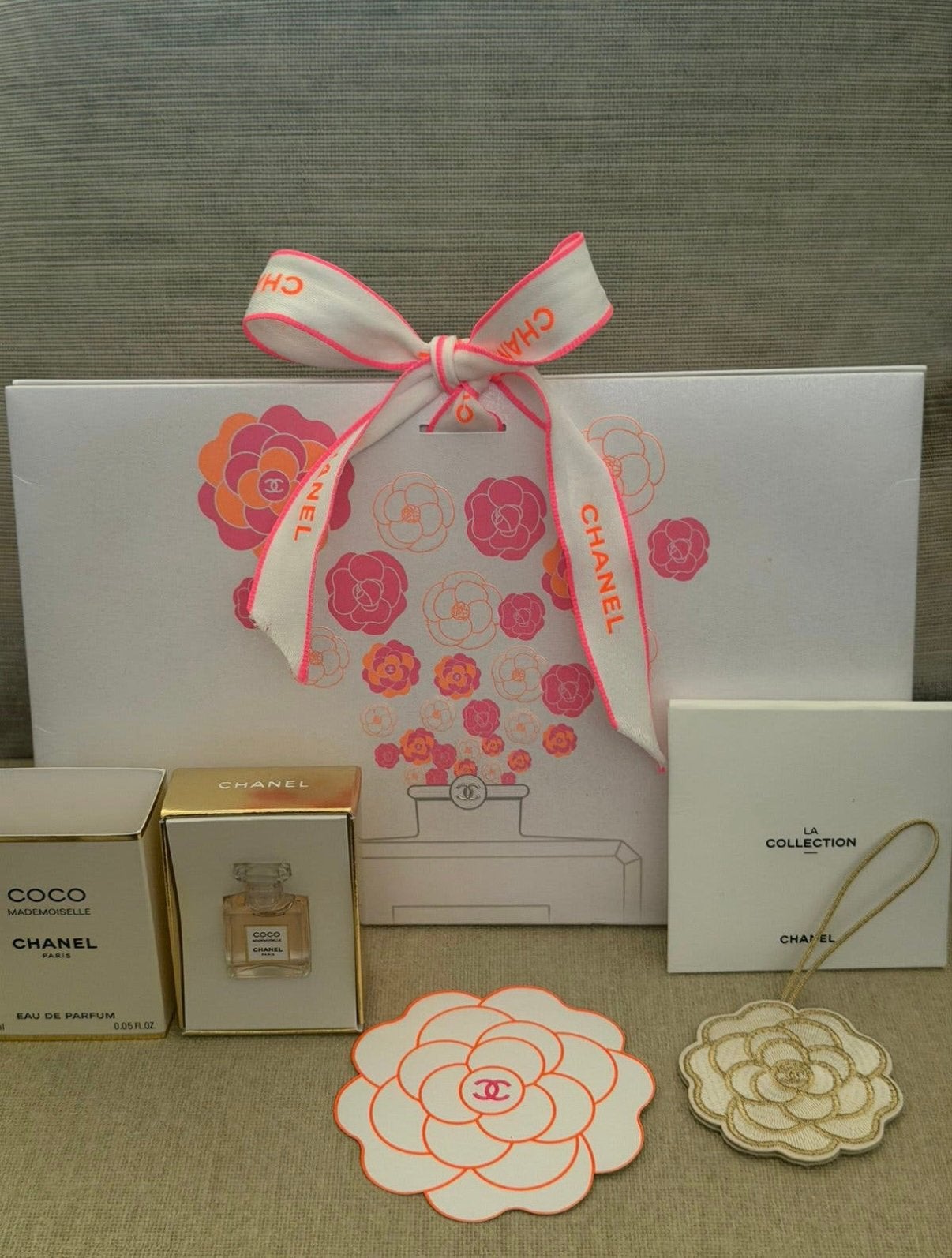Miniatuur Chanel Coco Mademoiselle 1,5 ml edp & camelia tas, Verzenden, Nieuw, Miniatuur, Gevuld