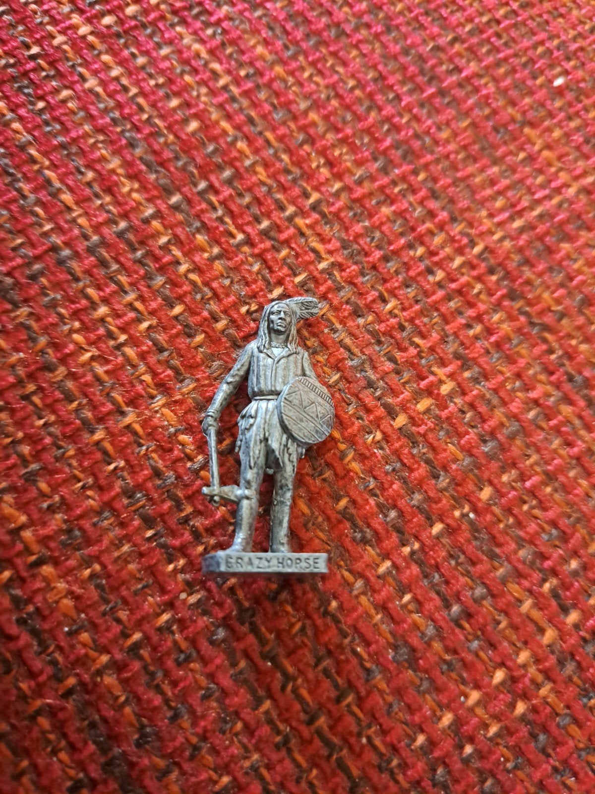 Crazy Horse Tinnen Figuur - Historisch Verzamelobject, Ophalen of Verzenden, Zo goed als nieuw