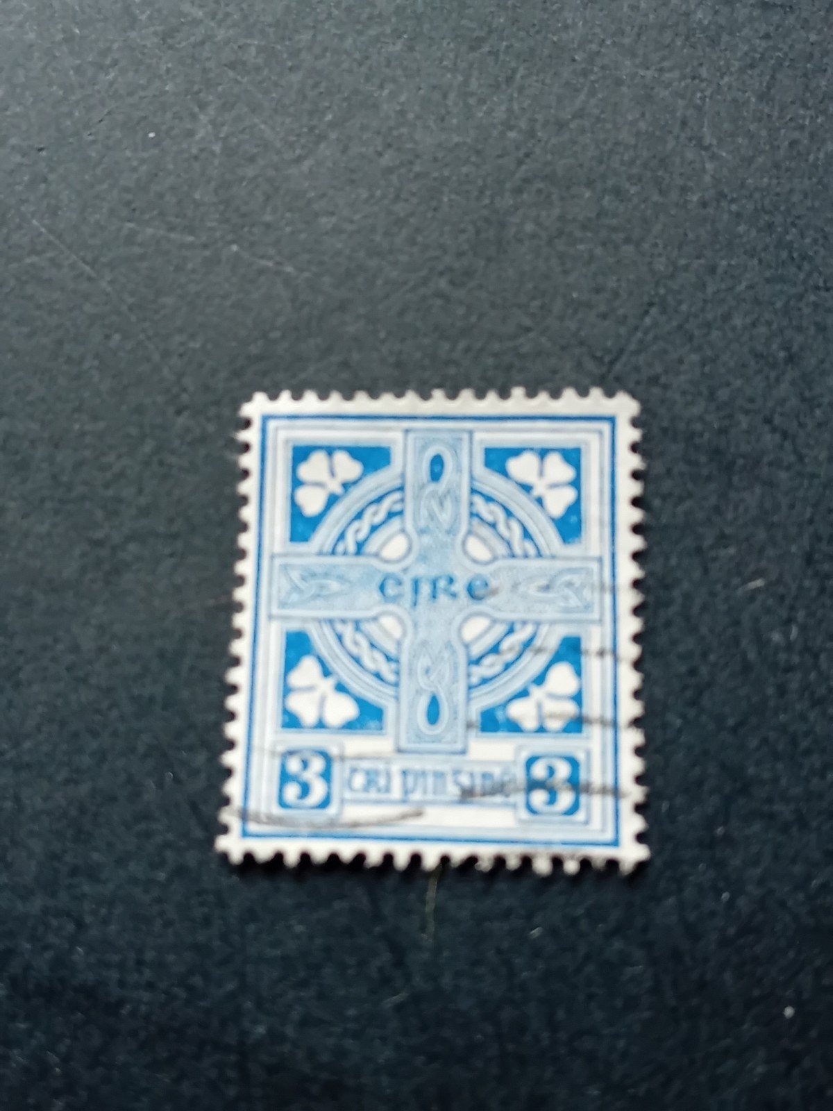 Ierse postzegel Eire 3d Keltisch kruis, Verzamelen, Ophalen of Verzenden