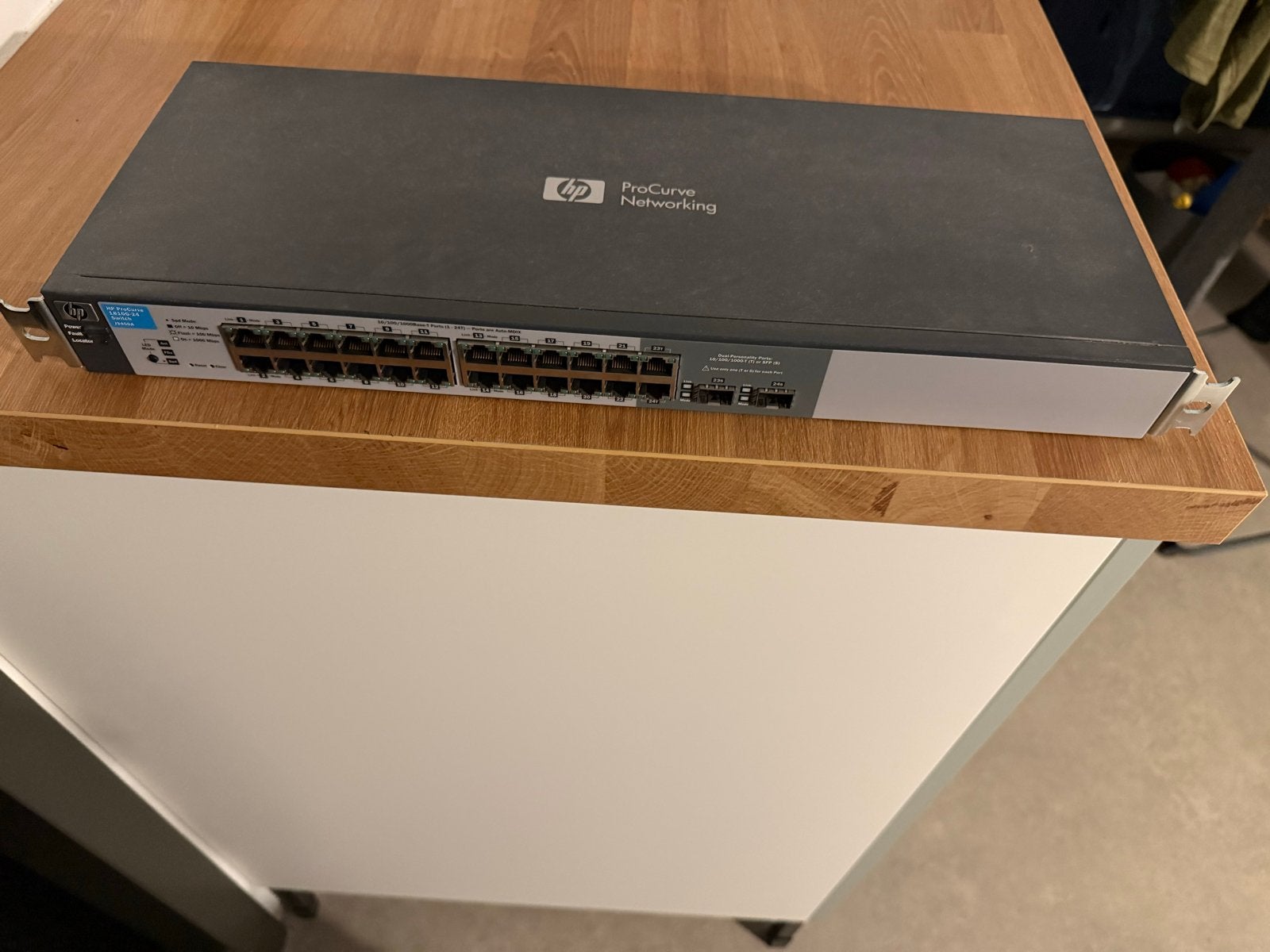 HP ProCurve 1810g 24 Networking Switch - 24 poorten, Computers en Software, Ophalen of Verzenden, Gebruikt