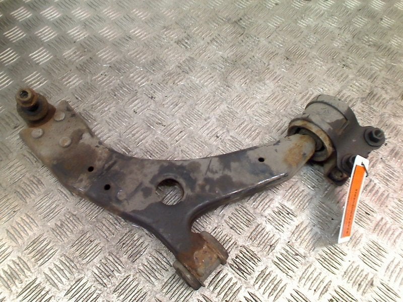Draagarm Rechts Voor Volvo V50 (MW) (2010-01/2012-12), Gebruikt, Siegburger Straße 229, Köln 50679, , Duitsland, Info@volvocars.com
