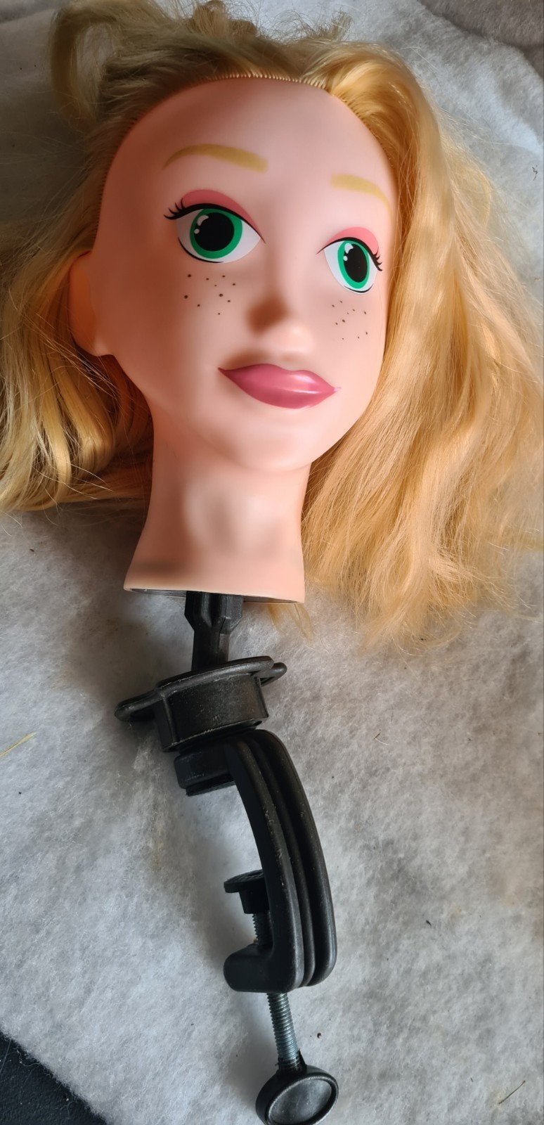 Rapunzel kappop met klem - Oefenhoofd voor haarstyling, Kinderen en Baby's, Ophalen of Verzenden, Gebruikt, Overige typen