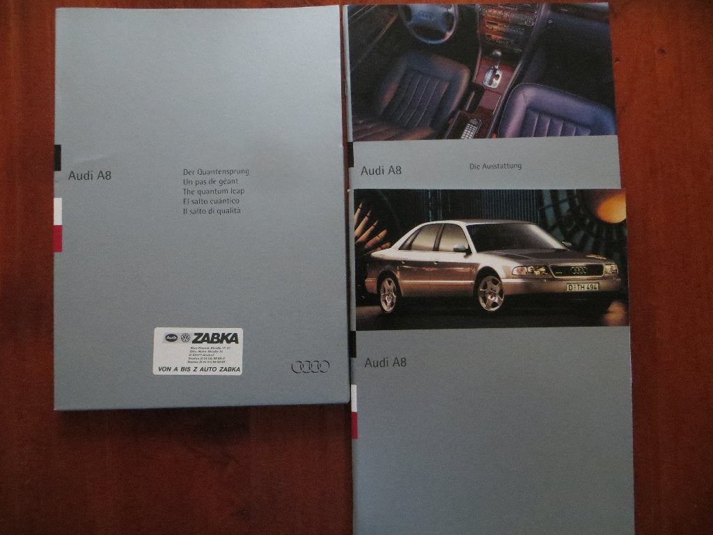 Audi A8 (aug. 1994) + Die Ausstattung (aug. 1994), Ophalen of Verzenden, Nieuw, Audi
